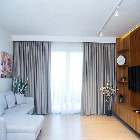 The Pavilion 1Bdr Luxury Apt Acra Exterior foto